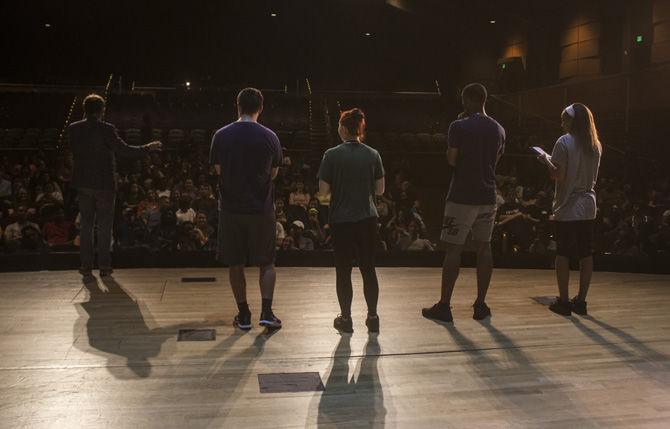 Comedic mentalist Sean Bott performs free show for LSU students