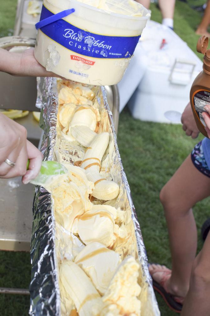 Students participate in eating LSU&#8217;s longest banana split