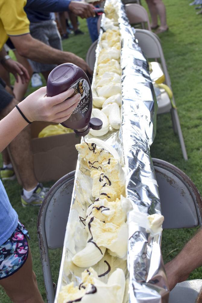 Students participate in eating LSU&#8217;s longest banana split