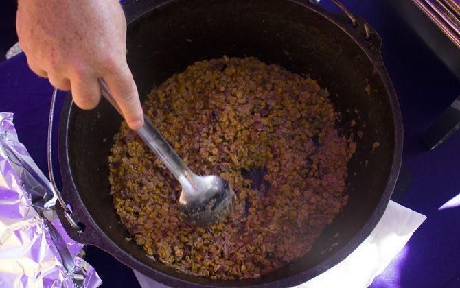 Krewe of Old School cooks traditional grub for LSU Homecoming Game