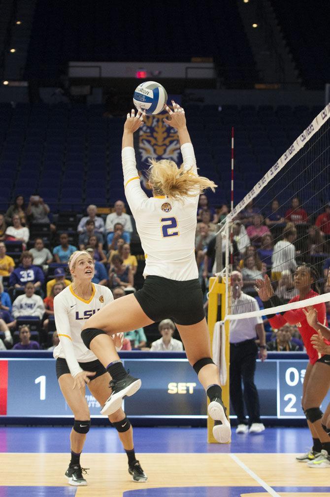 LSU sophomore setter Anna Zwiebel (2) sets the ball during the Lady Tigers' 3-0 win over the University of Houston on Saturday, Sept. 15, 2017, at the Pete Maravich Assembly Center.