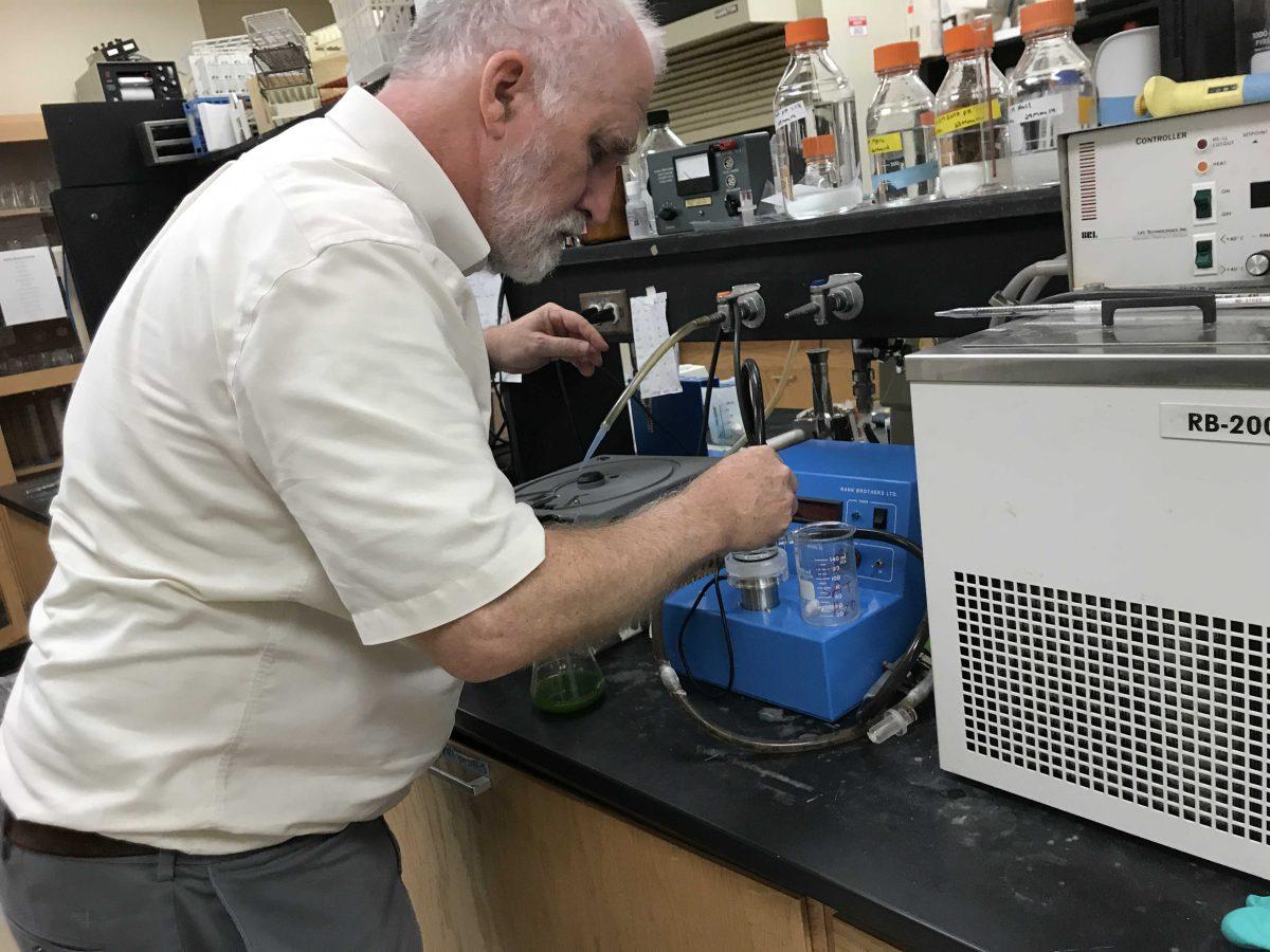 LSU Department of Biological Sciences Professor James Moroney measures photosynthesis using oxygen evaluation at his lab in the LSU Life Sciences Building on Friday, Sept. 22, 2017.