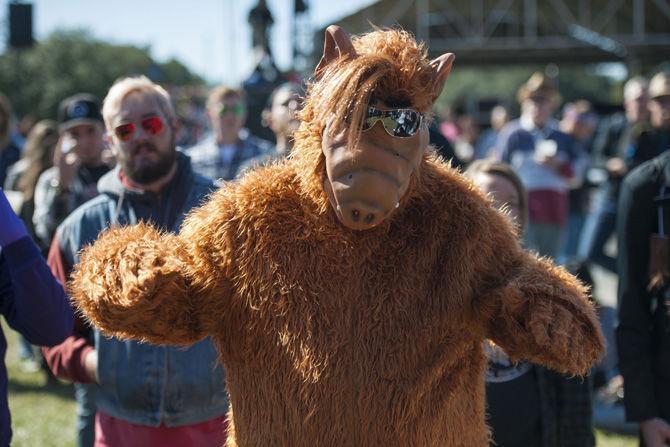 From group ensembles to themed costumes, Halloween looks dominate Voodoo 2017