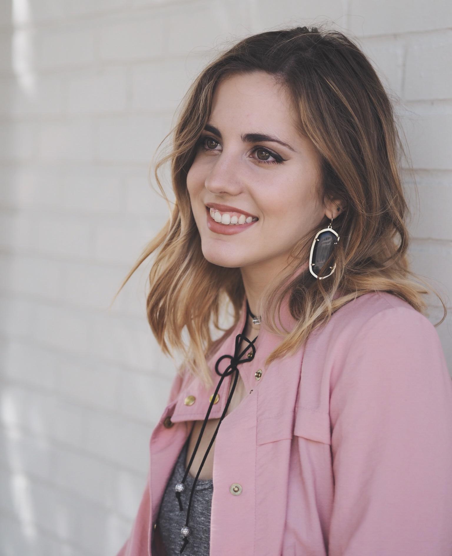 Marketing senior to expand blog presence, pause jewelry business