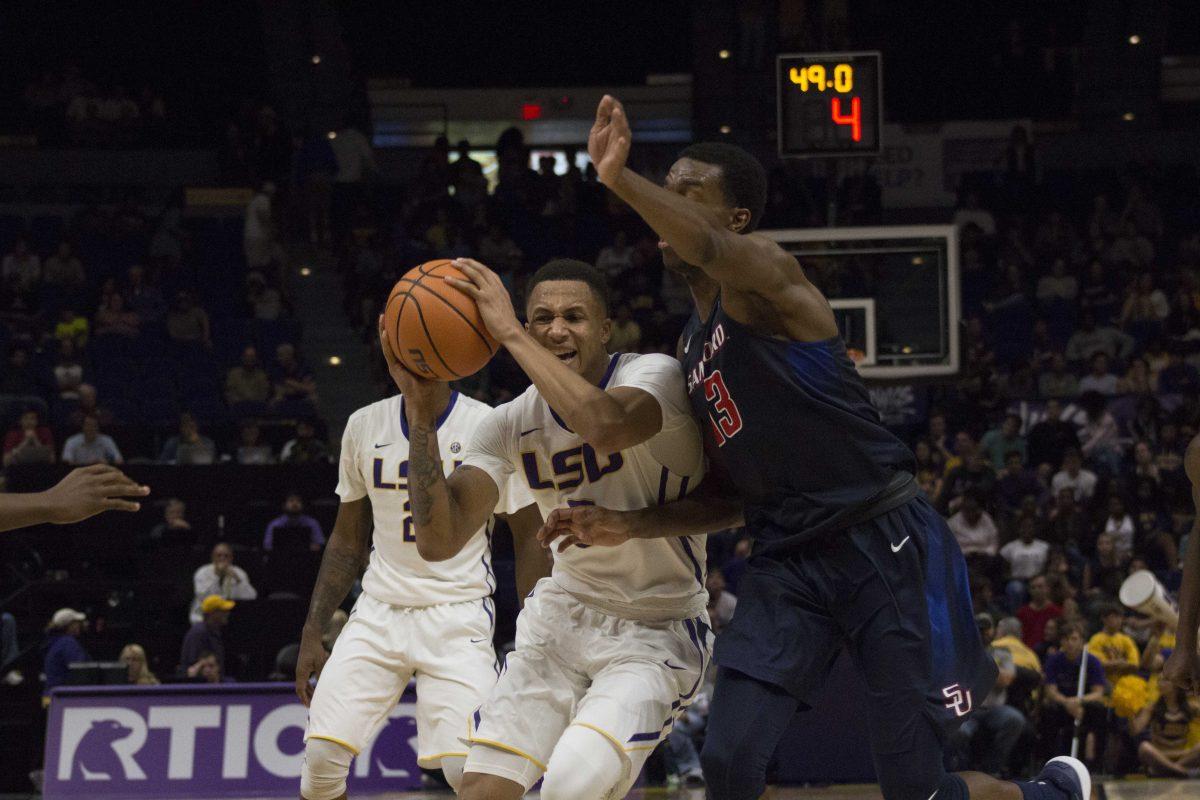 LSU junior guard Brandon Sampson (0) prepares to make a pass during the Tigers&#8217; 105-86 victory over Samford on Thursday, Nov. 16, 2017, in the Pete Maravich Assembly Center.