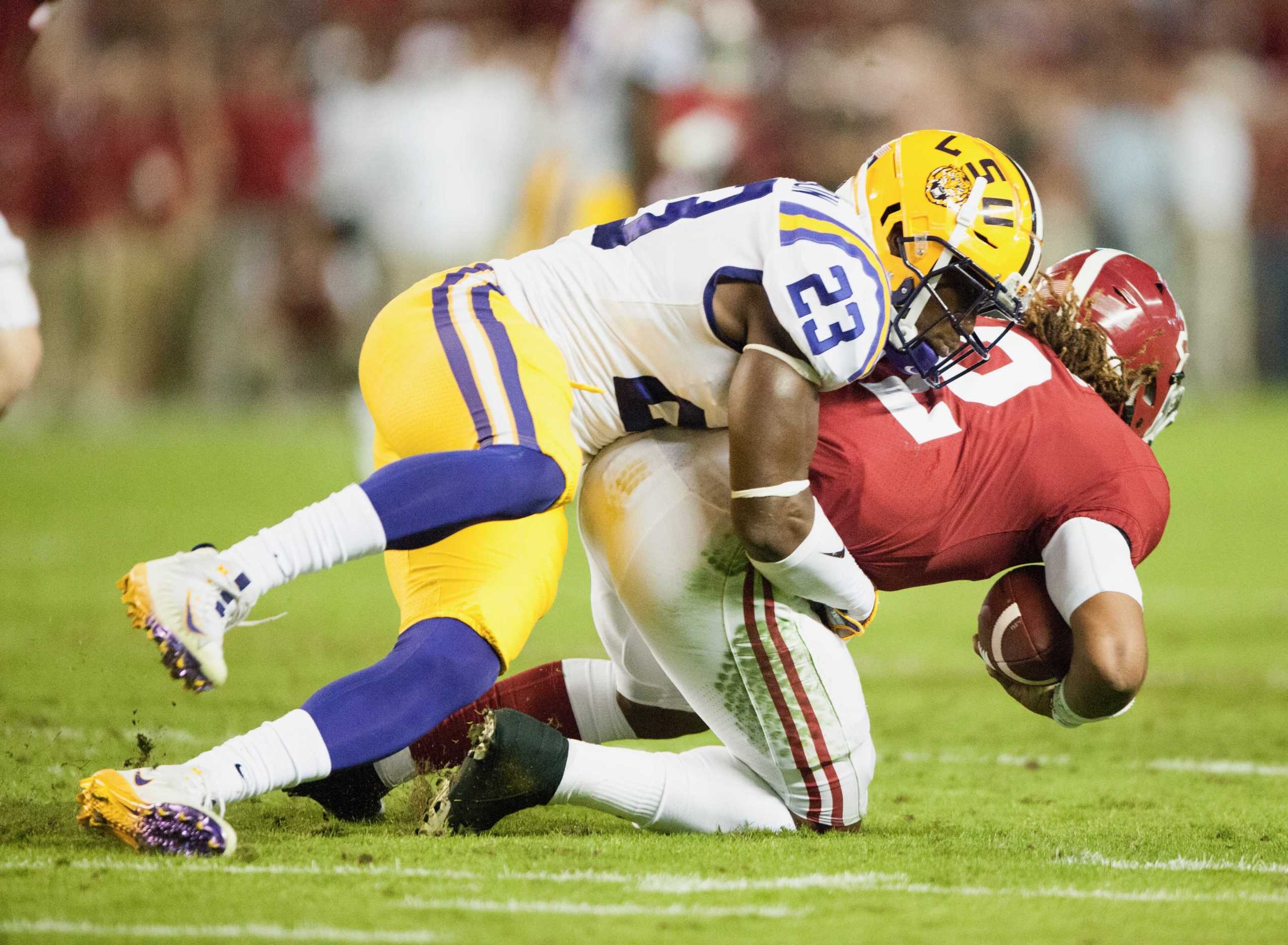 LSU trails Alabama 14-3 at halftime