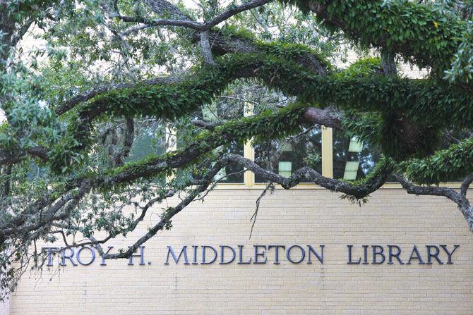 Troy H. Middleton Library operates during regular hours in the quad on Thursday Jan. 5, 2017.