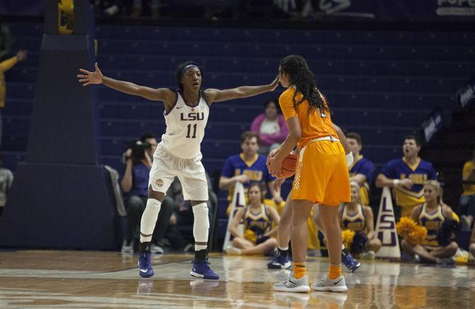 PHOTO: LSU defeats Tennessee 70-59 in Women's Basketball