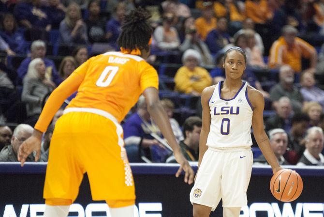 PHOTO: LSU defeats Tennessee 70-59 in Women's Basketball