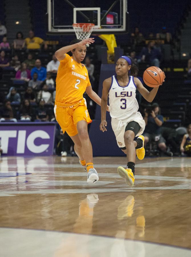 PHOTO: LSU defeats Tennessee 70-59 in Women's Basketball