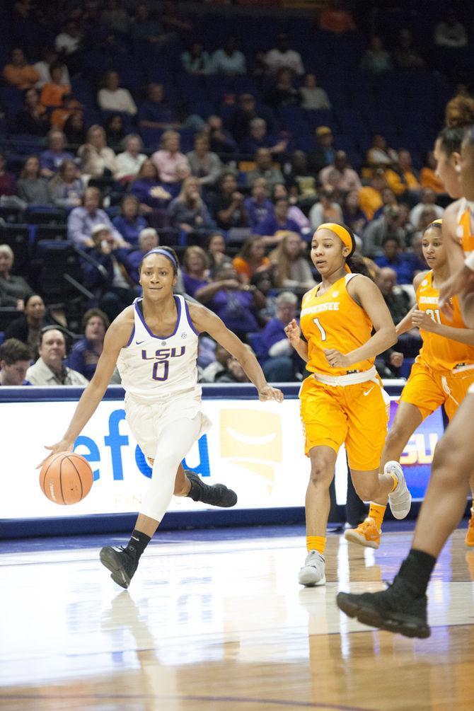 PHOTO: LSU defeats Tennessee 70-59 in Women's Basketball