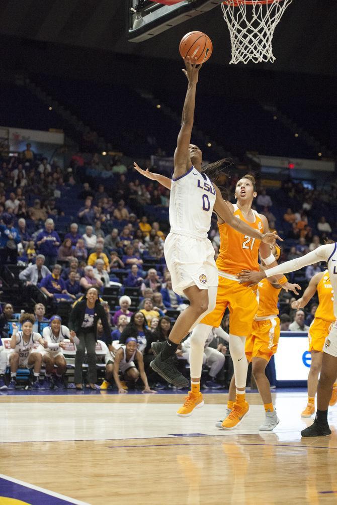 PHOTO: LSU defeats Tennessee 70-59 in Women's Basketball