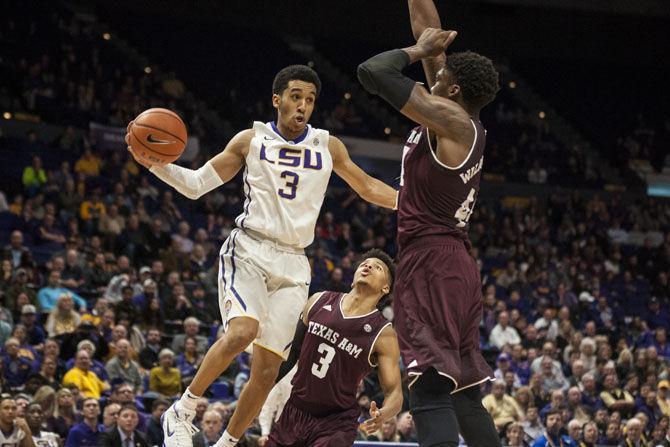 LSU freshman guard Tremont Waters (3) passes the ball during the Tigers&#8217; 77-63 win against Texas A&amp;M on Tuesday, Jan. 23, 2018, in the PMAC.