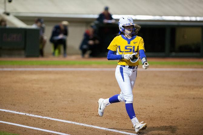 PHOTOS: LSU Softball Defeats Illinois-Chicago 3-0