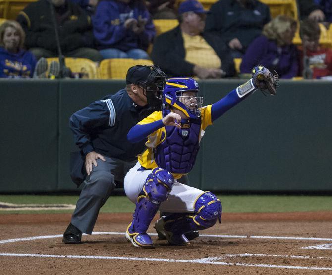 PHOTOS: LSU Softball Defeats Illinois-Chicago 3-0