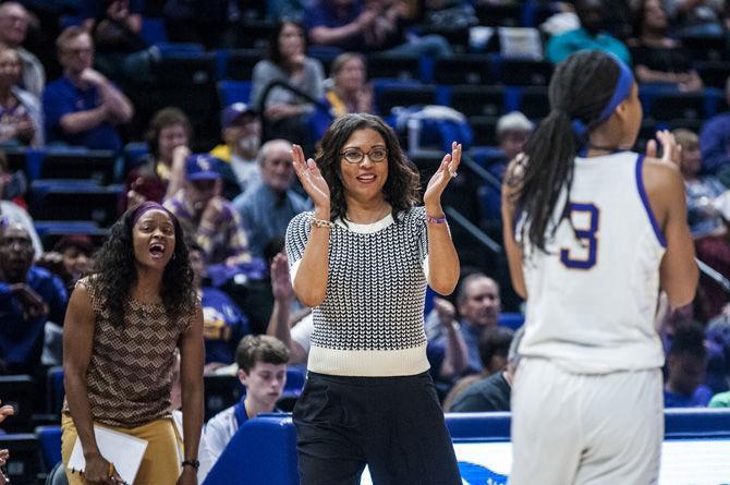 PHOTOS: LSU Women's Basketball Defeats Alabama 79-78