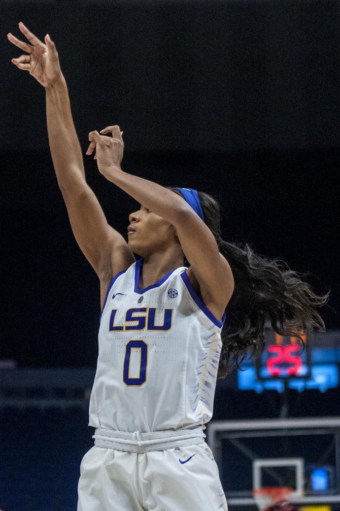 PHOTOS: LSU Women's Basketball Defeats Alabama 79-78