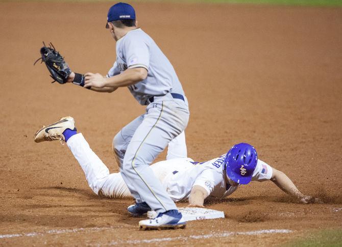 PHOTOS: LSU Baseball defeats Notre Dame