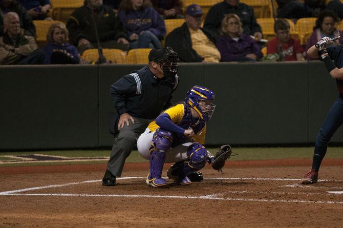 PHOTOS: LSU Softball Defeats Illinois-Chicago 3-0