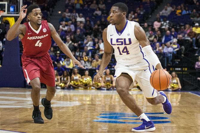 PHOTOS: LSU Tigers defeat the Arkansas Razorbacks 94-86