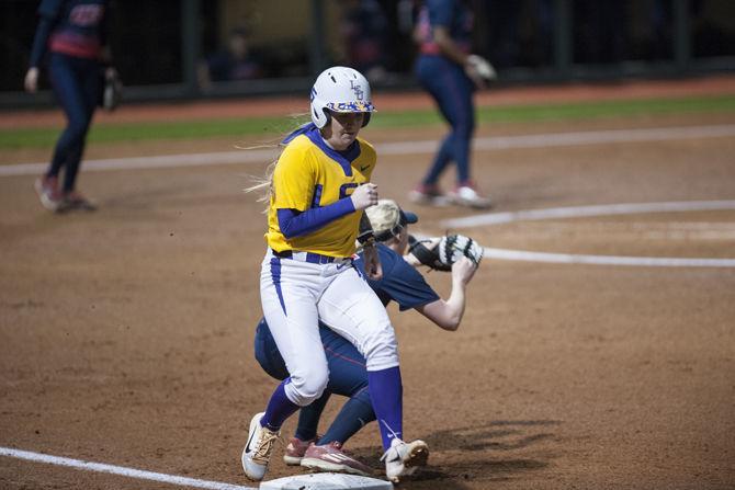 PHOTOS: LSU Softball Defeats Illinois-Chicago 3-0