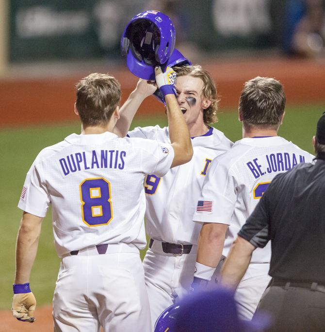 PHOTOS: LSU Baseball defeats Notre Dame