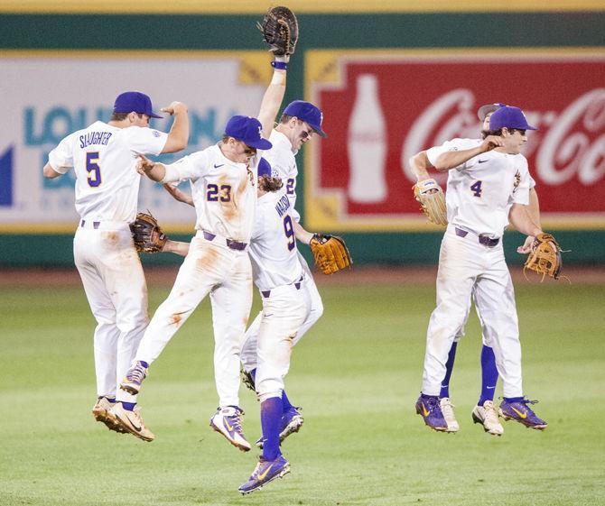 PHOTOS: LSU Baseball defeats Notre Dame