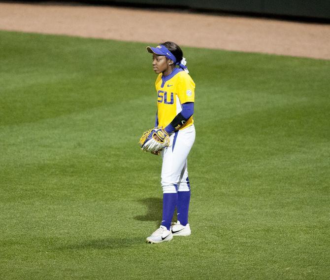 PHOTOS: LSU Softball Defeats Illinois-Chicago 3-0