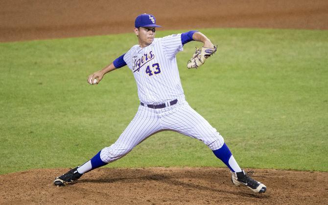 LSU brings mix of experience, potential to 2018 pitching staff