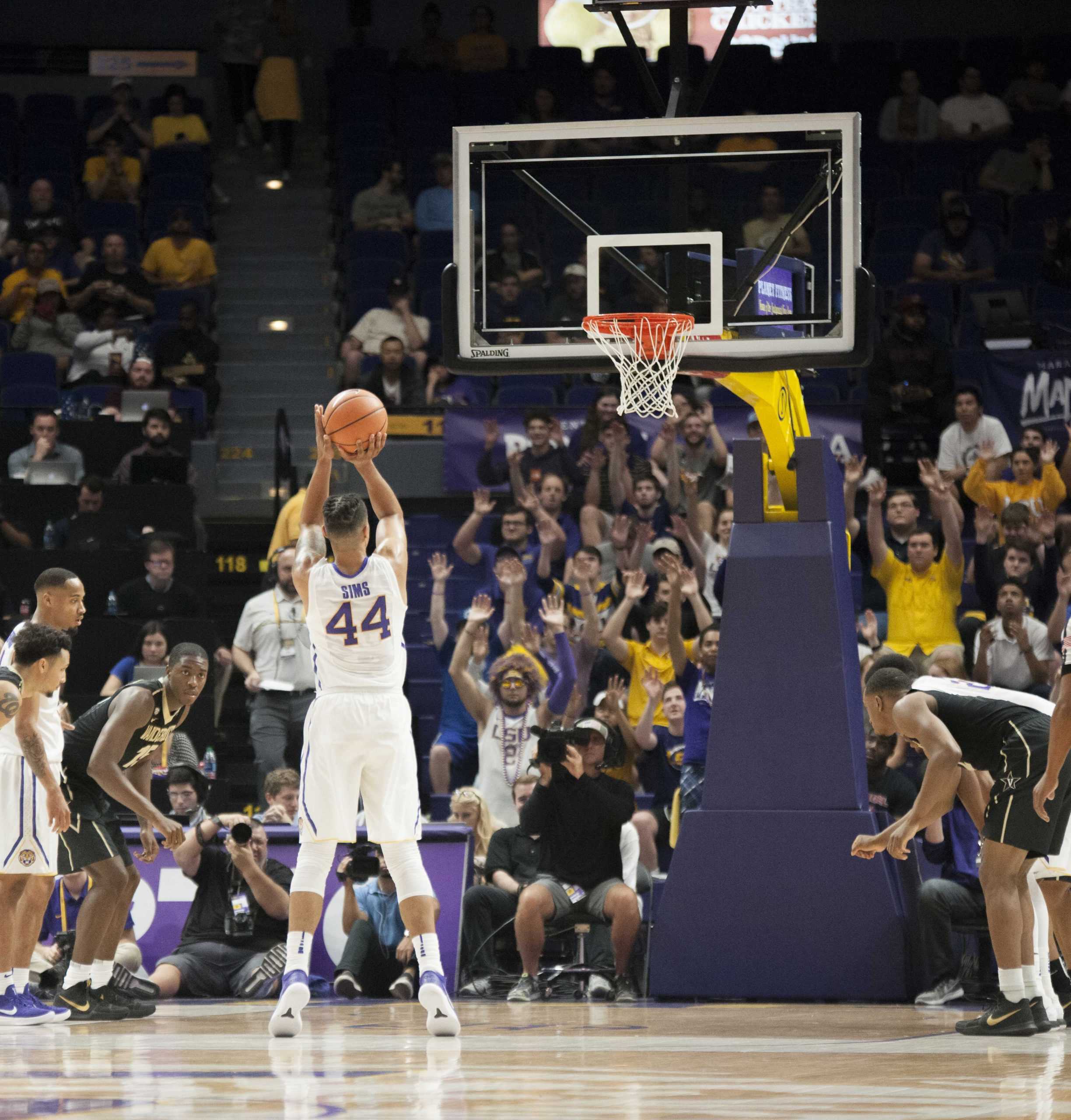 PHOTOS: LSU Men's Basketball Defeats Vanderbilt