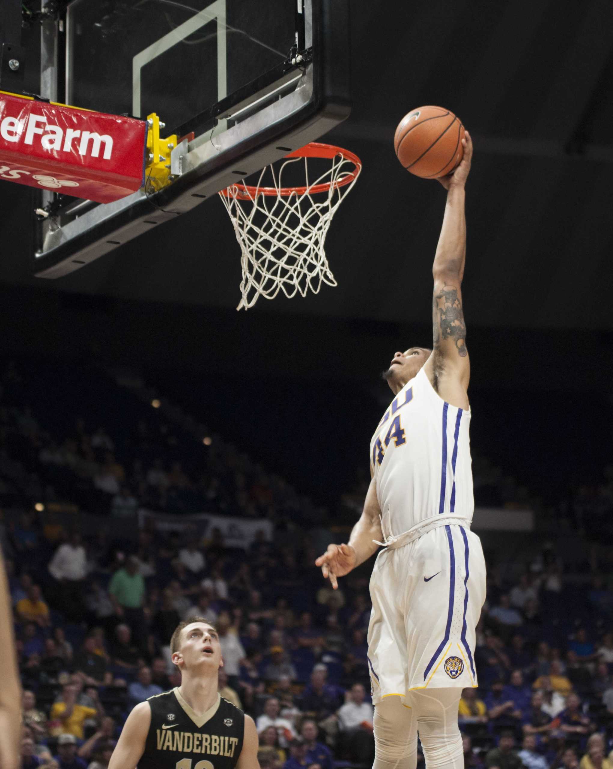 PHOTOS: LSU Men's Basketball Defeats Vanderbilt