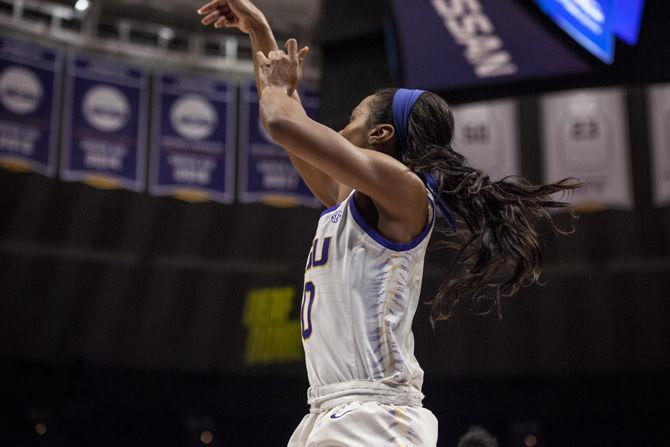 LSU junior guard Chloe Jackson (0) shoots the ball during the Tigers' 80-78 win against Texas A&amp;M on Sunday, Feb. 11, 2018, in the PMAC.