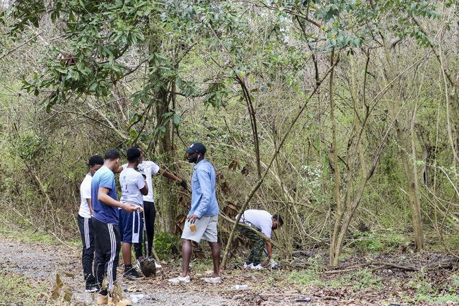 PHOTOS: Bluebonnet Swamp Volunteer Day