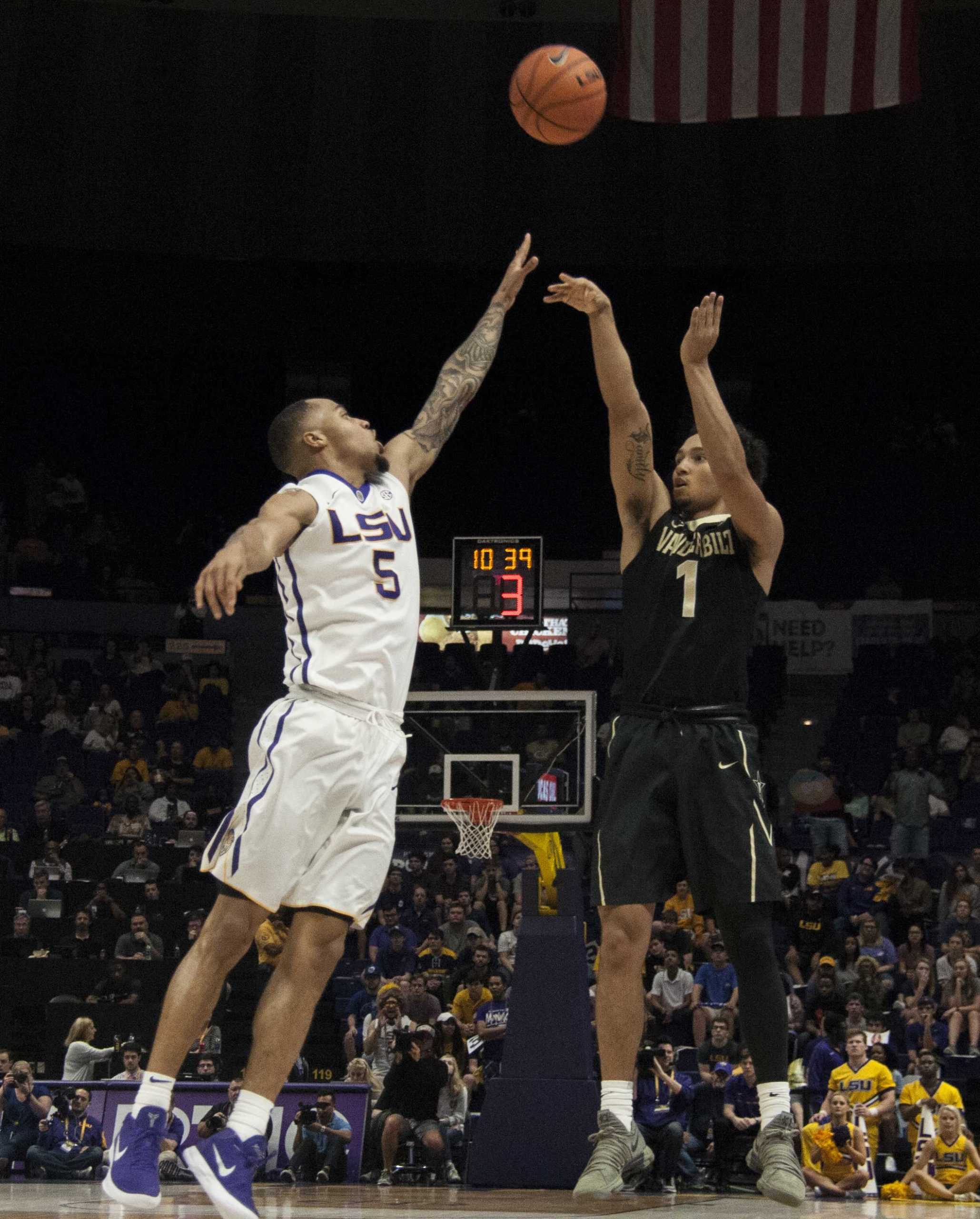 PHOTOS: LSU Men's Basketball Defeats Vanderbilt