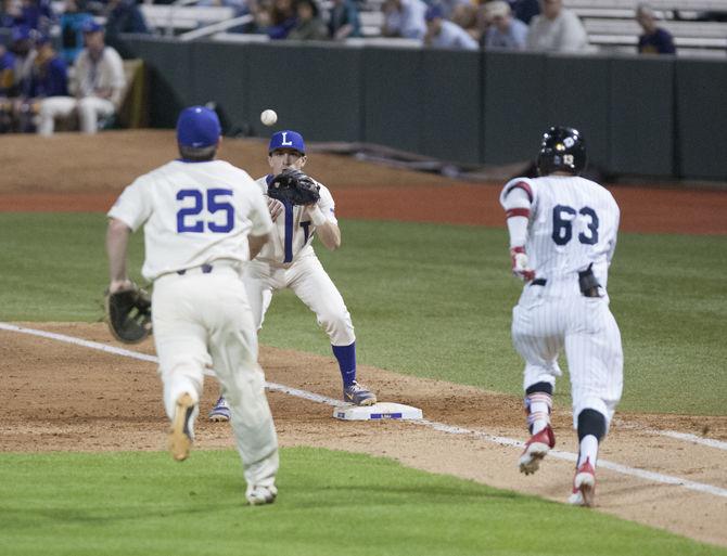 PHOTOS: LSU Baseball Defeats Grambling 10-3