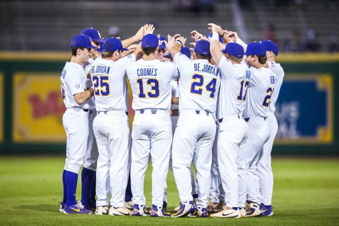 PHOTOS: LSU Baseball Defeats Toledo 8-1