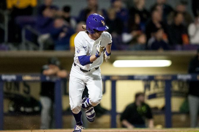 PHOTOS: Hawaii defeats LSU Baseball 4-2