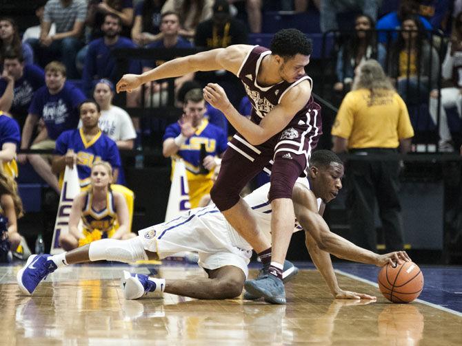 PHOTOS: LSU Men's Basketball Defeats Mississippi State 78-57