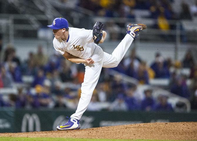 PHOTOS: LSU Baseball Defeats Toledo 8-1