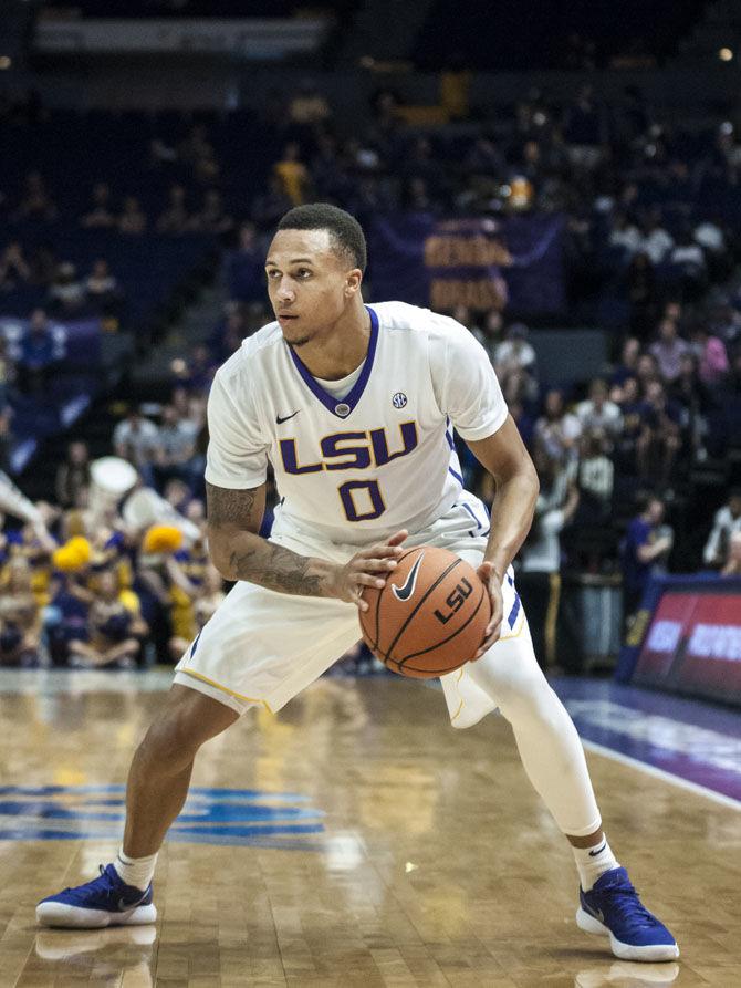 PHOTOS: LSU Men's Basketball Defeats Mississippi State 78-57