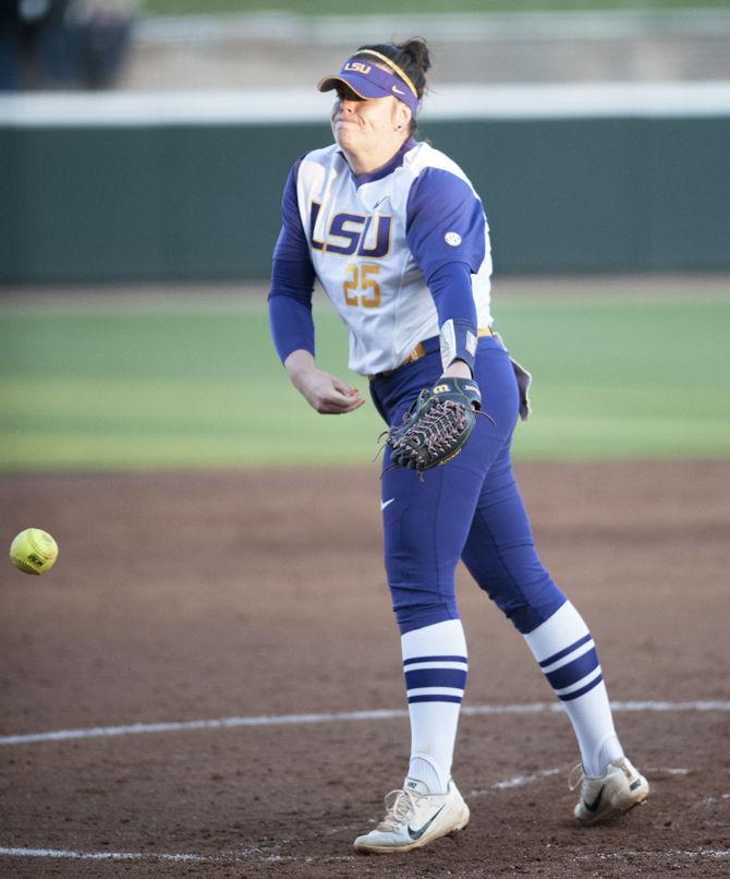 PHOTOS: LSU Softball Defeats WKU 7-3