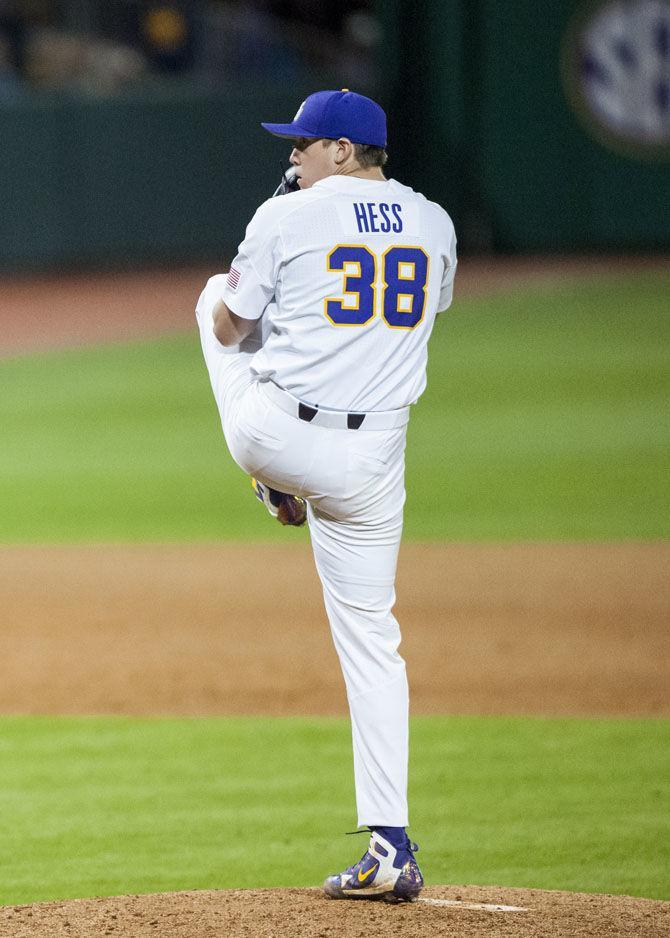 PHOTOS: LSU Baseball Defeats Toledo 8-1