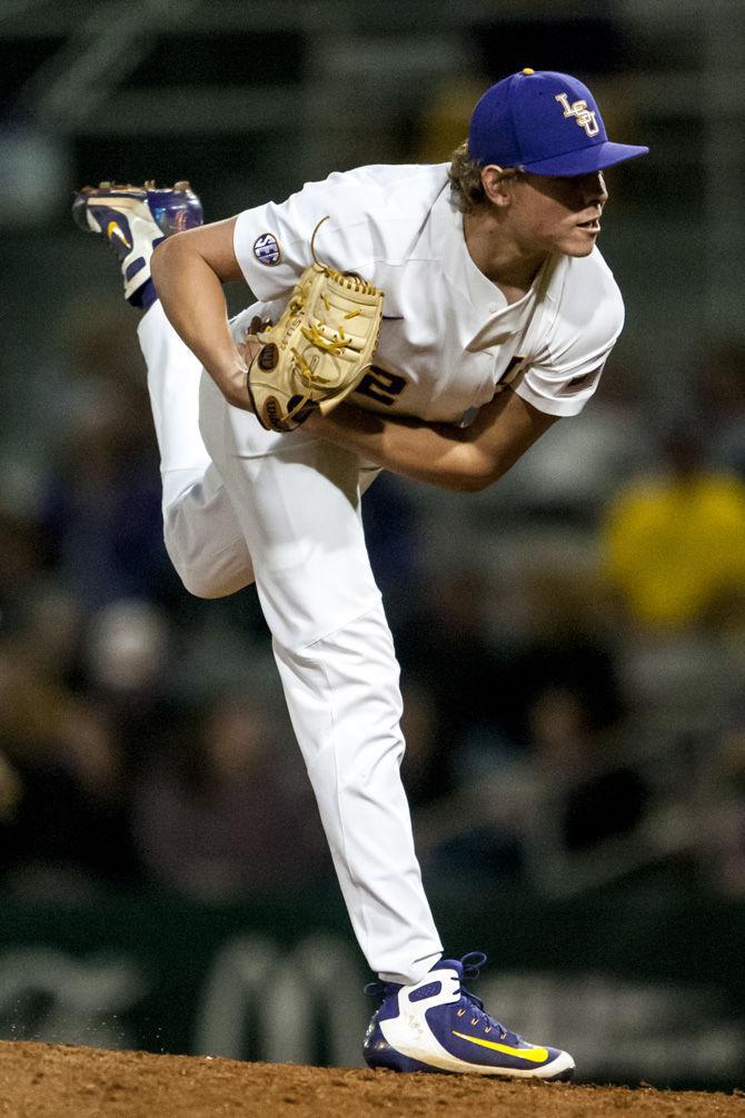 PHOTOS: Hawaii defeats LSU Baseball 4-2