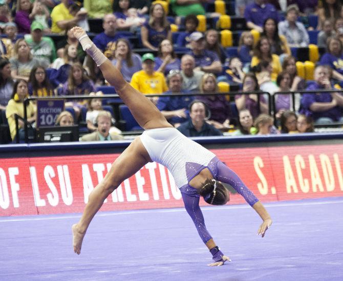 PHOTOS: LSU gymnastics defeats Arizona at final home meet