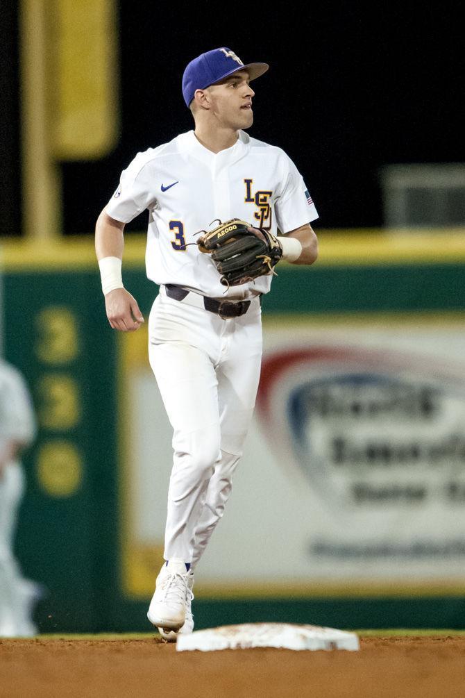 PHOTOS: Hawaii defeats LSU Baseball 4-2