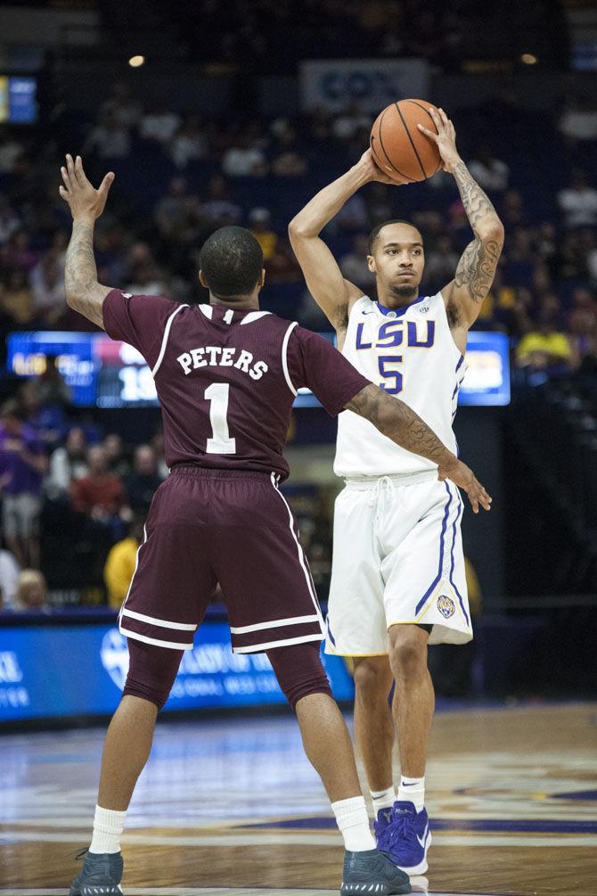 PHOTOS: LSU Men's Basketball Defeats Mississippi State 78-57