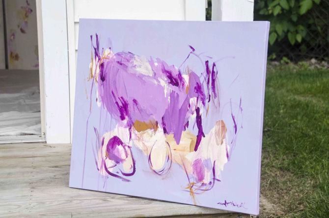 LSU alumna, abstract artist creates dorm-ready paintings