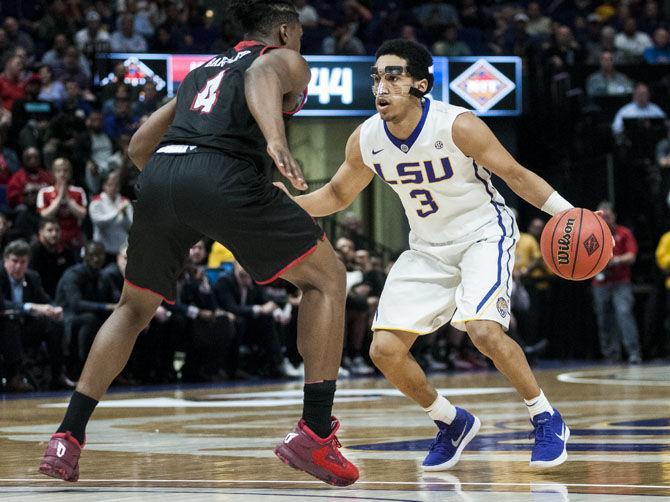 LSU freshman guard Tremont Waters (3) attempts to pass during the Tigers&#8217; 84-76 National Invitation Tournament victory against UL-Lafayette on Wednesday, March 14, 2018, in the PMAC.