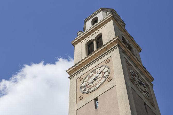 The Memorial Tower sits on Dalrymple Drive on Thursday, Oct. 5, 2017.