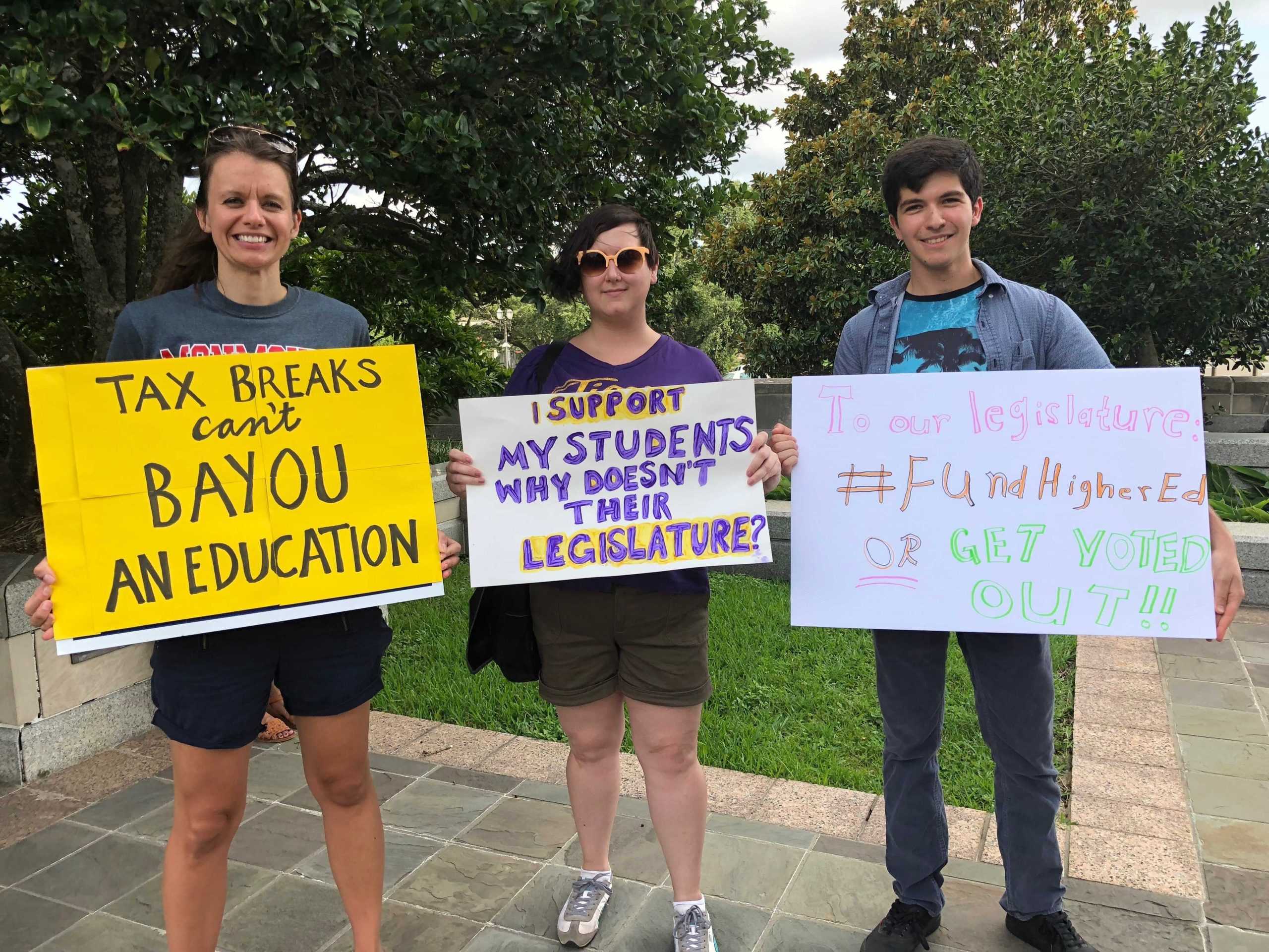 LSU students "Rally for Tops" at State Capitol